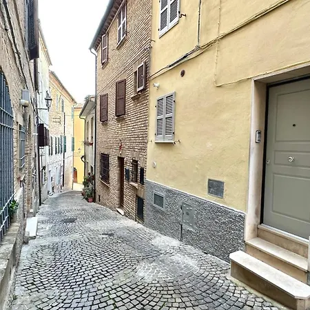 Meraviglioso Cielo-terra In Centro Storico Di - O02 *